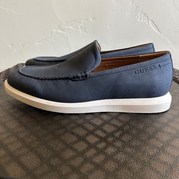 Guess Slip On Slip Resistant Loafer Shoes Size 10.5 main image 6